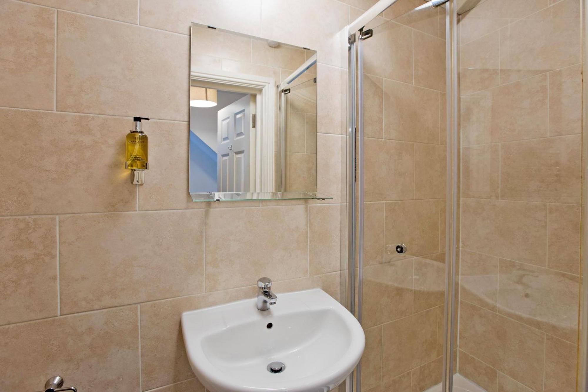 Imperial Corner House-Whitechapel Apartment London Exteriör bild